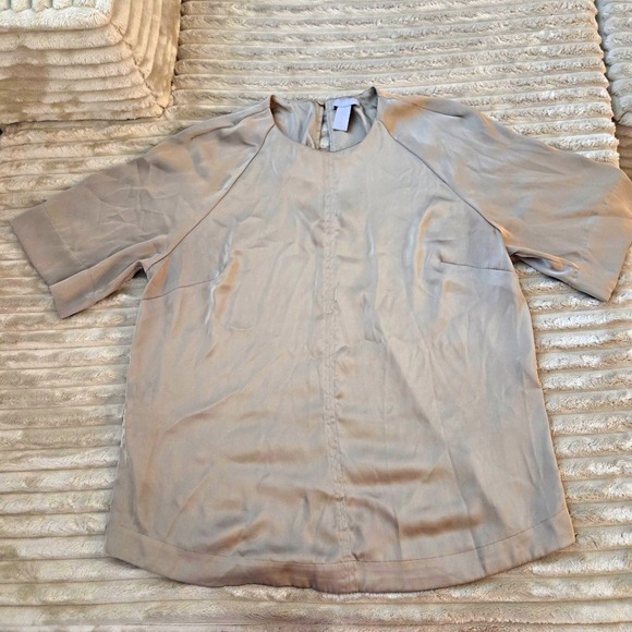 H&M Tops - H&M Womens M Beige Solid Woven Polyester Button Front Raglan Sleeve Blouse
